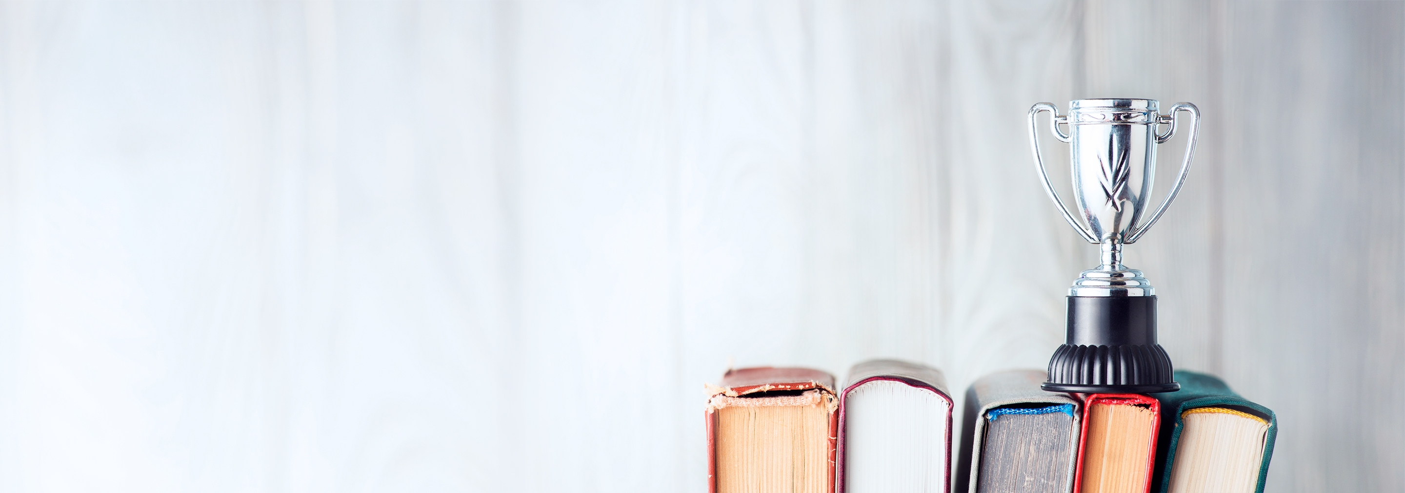 Історія банку та нагороди